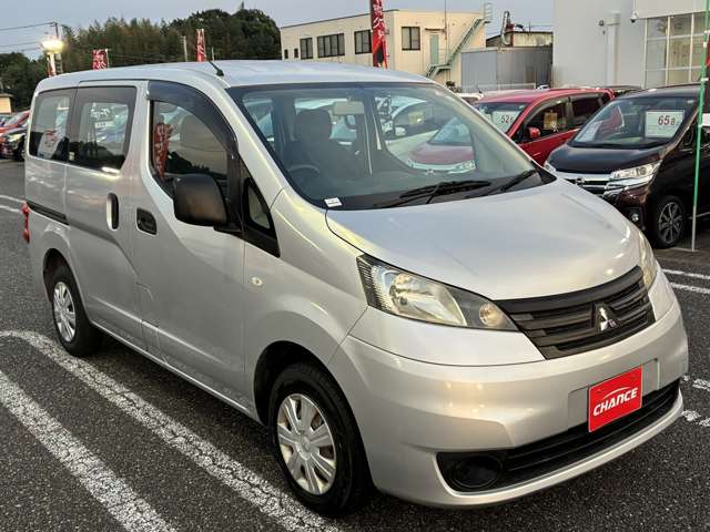 Mitsubishi Delica Van 8
