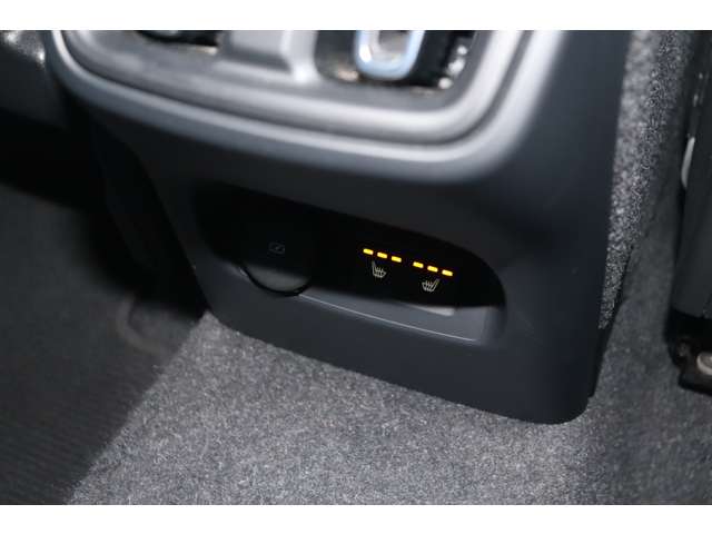 Volvo XC40 8