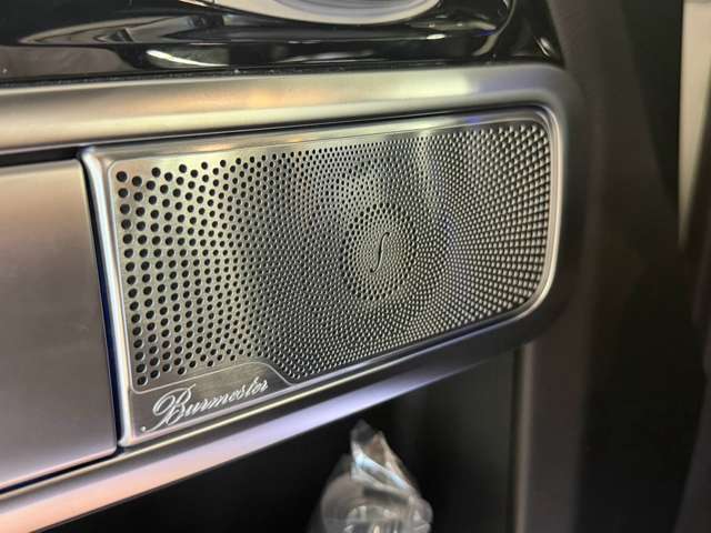 Mercedes-Benz G-Class 9