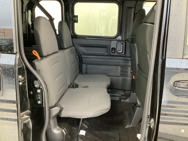 Honda N-VAN 9