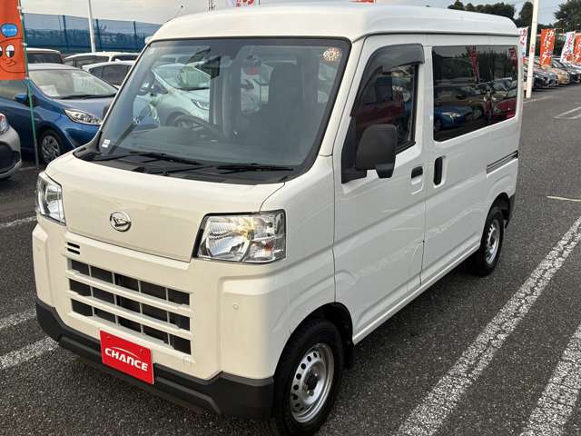 Daihatsu Hijet Cargo 6