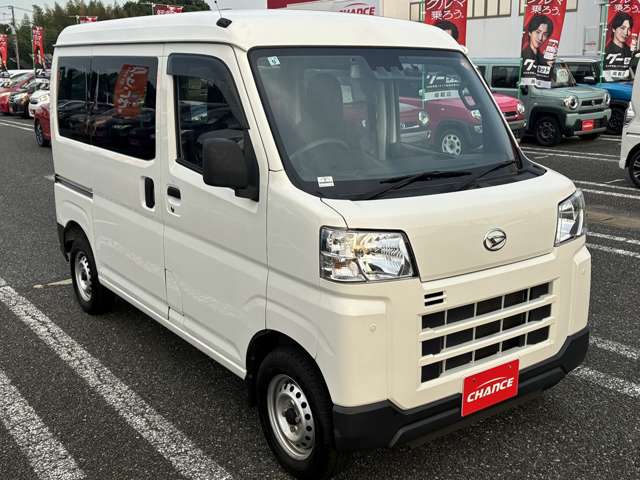 Daihatsu Hijet Cargo 8