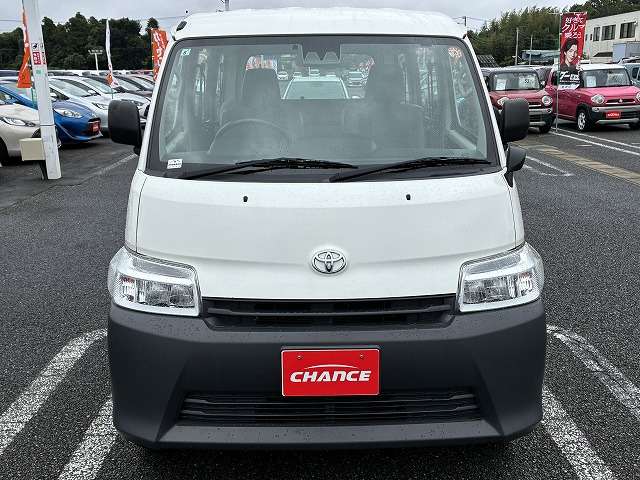 Toyota Town Ace Van 6