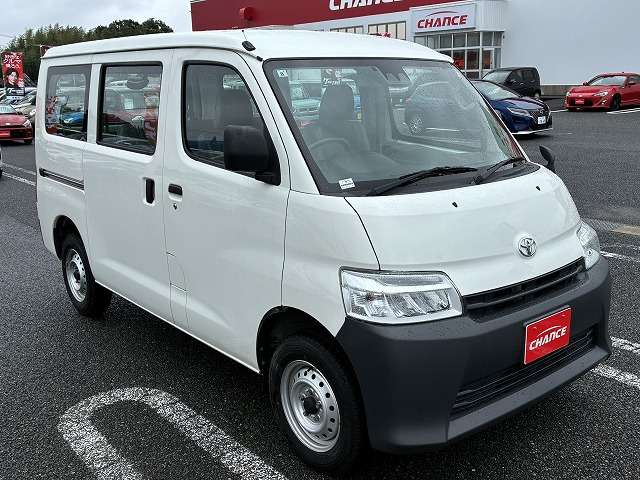 Toyota Town Ace Van 7
