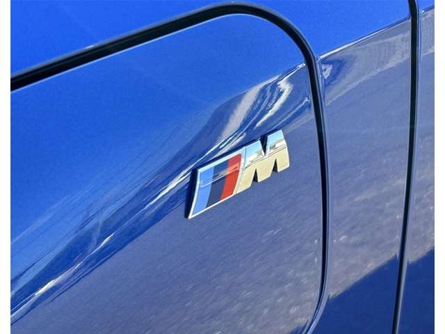 BMW iX1 12