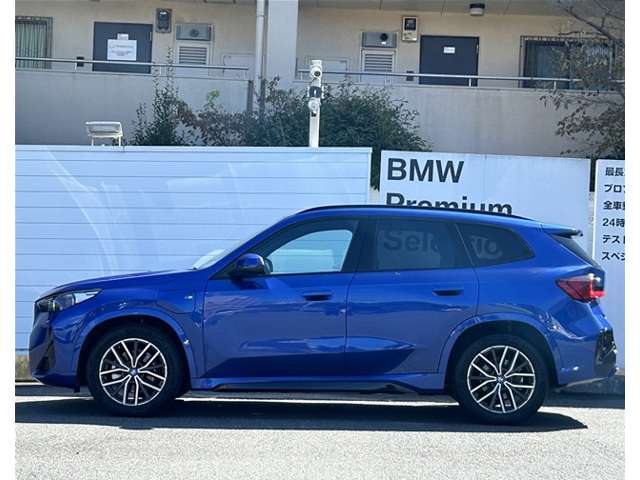 BMW iX1 3