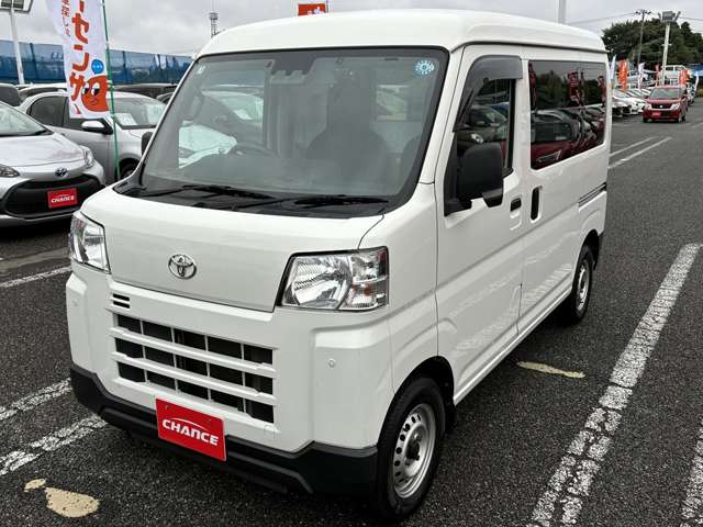 Toyota Pixis Van 6