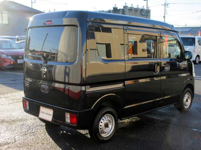 Nissan NV100 Clipper 12