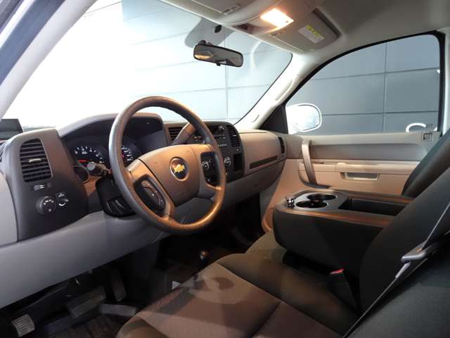Chevrolet Silverado 8