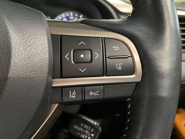 Lexus RX 9
