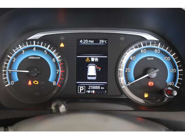 Mitsubishi eK X 8