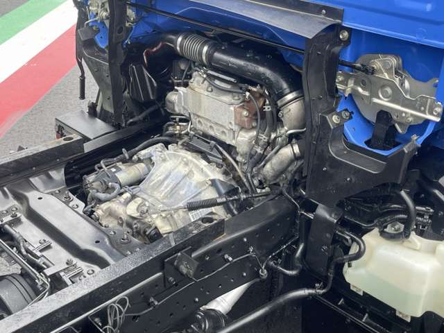Isuzu Elf 10