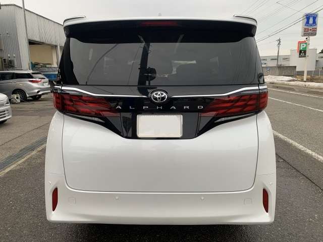 Toyota Alphard 12