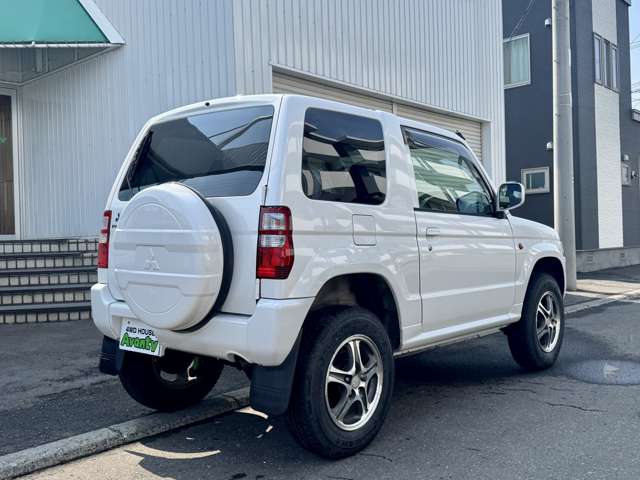 Mitsubishi Pajero Mini 3