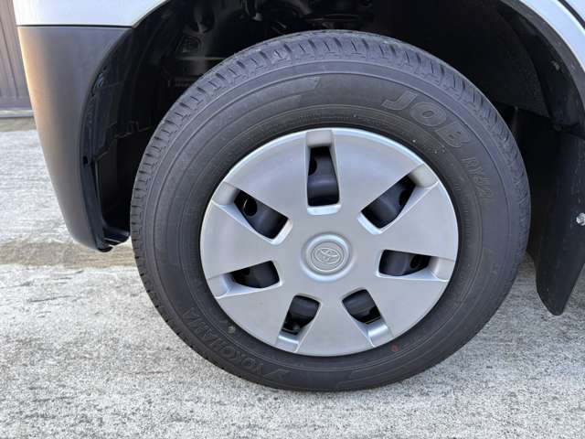 Toyota Pixis Van 11