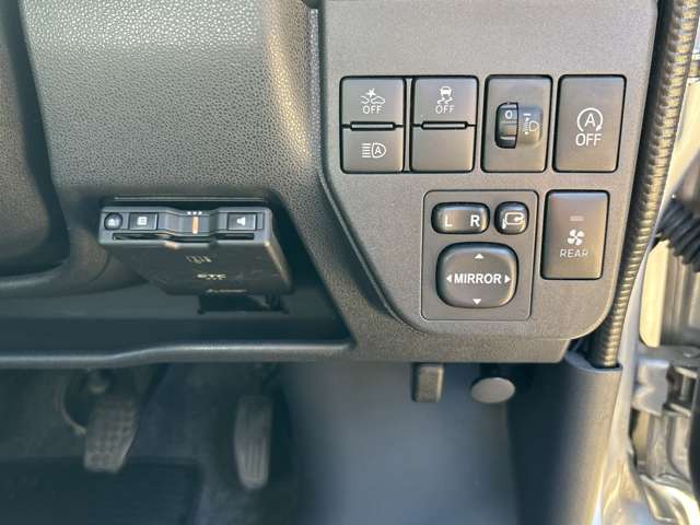 Toyota Pixis Van 7