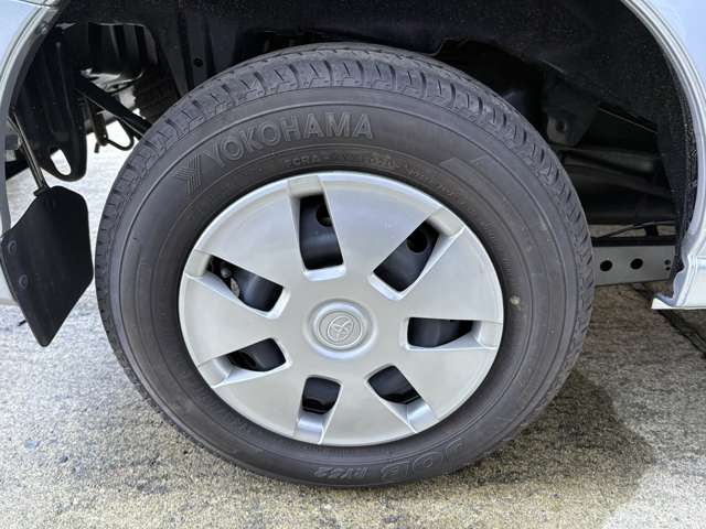 Toyota Pixis Van 9