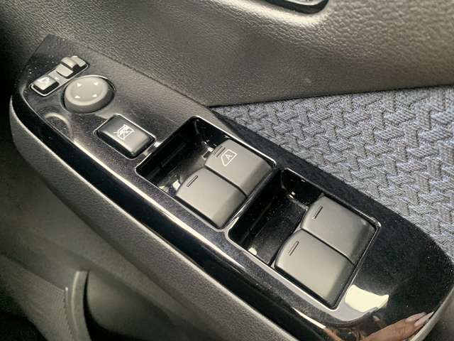 Mitsubishi eK X 11