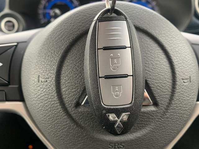 Mitsubishi eK X 12
