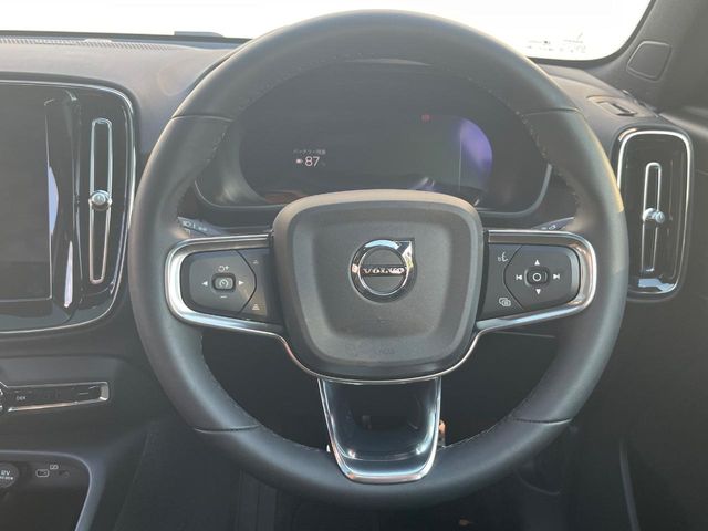 Volvo C40 12