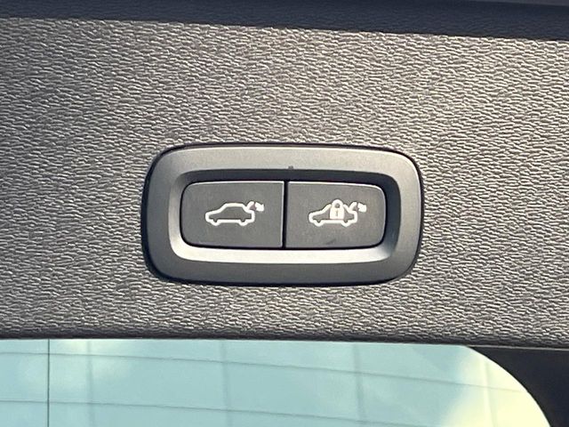 Volvo C40 10