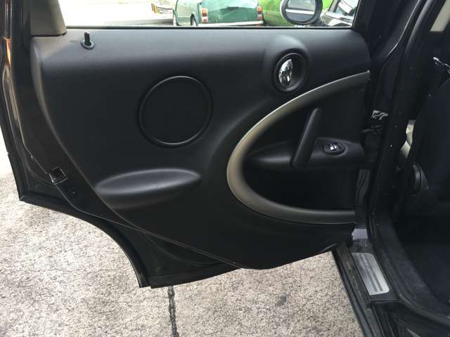 MINI Crossover 8