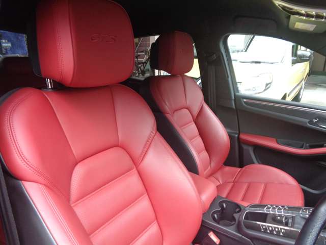Porsche Macan 6