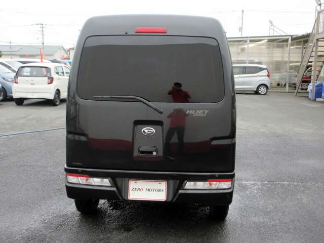 Daihatsu Hijet Cargo 6