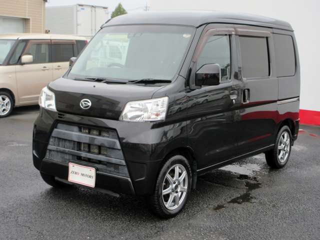 Daihatsu Hijet Cargo 10