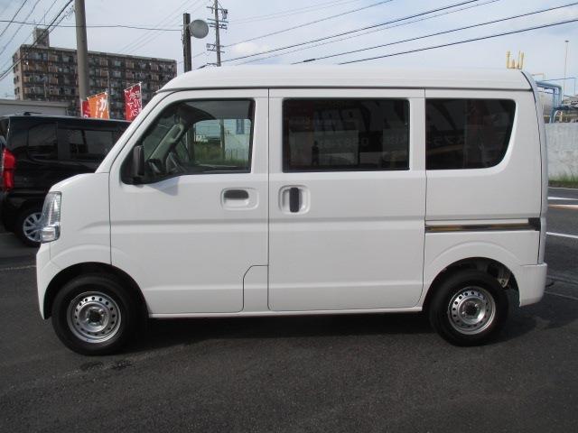 Nissan NV100 Clipper 3