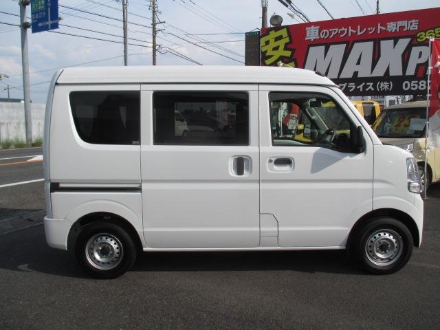 Nissan NV100 Clipper 7