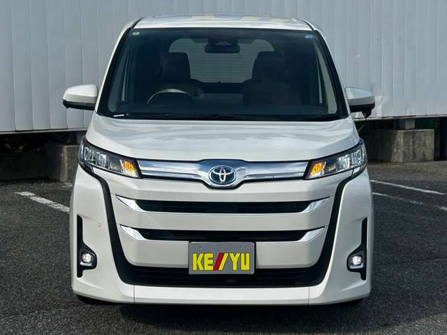Toyota Noah 6