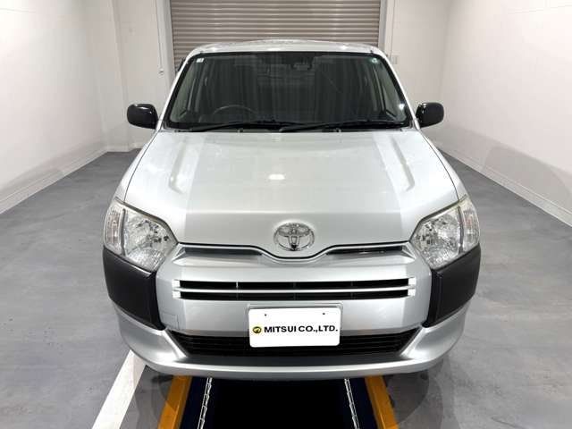 Toyota Succeed Van 3