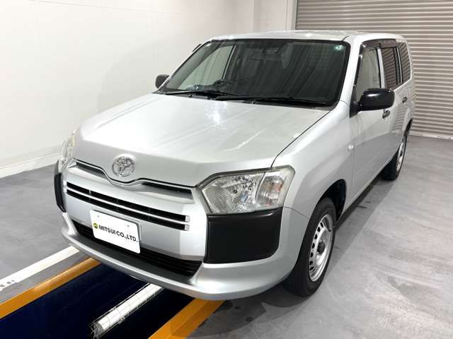 Toyota Succeed Van 4
