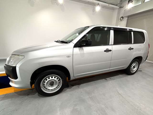 Toyota Succeed Van 5