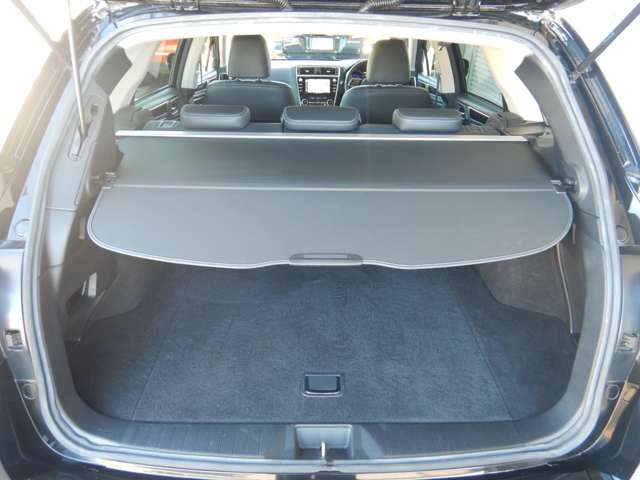 Subaru Legacy Outback 11