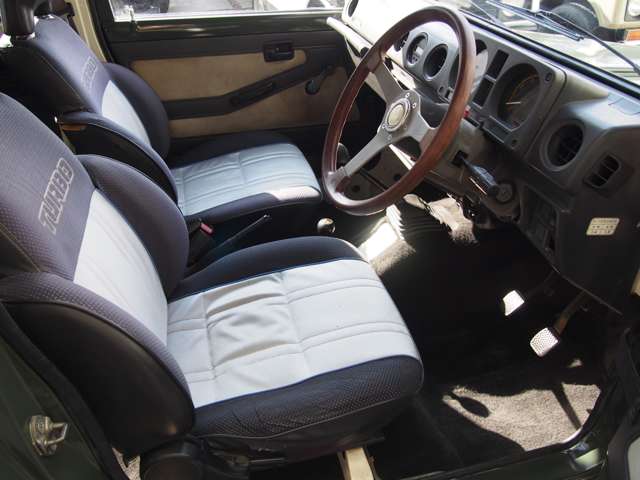 Suzuki Jimny 10