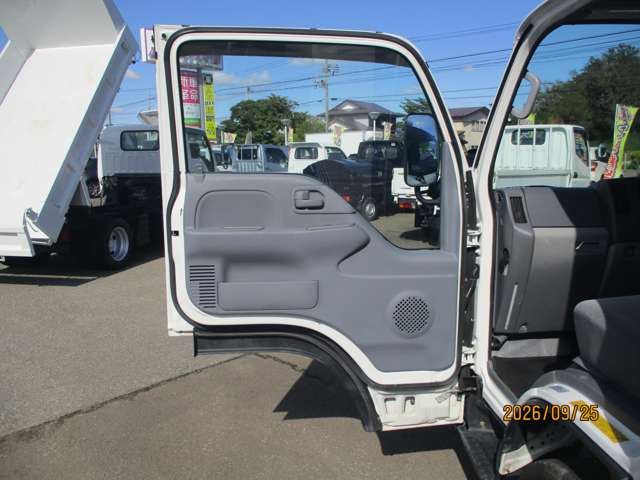 Isuzu Elf 11
