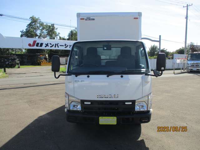 Isuzu Elf 2