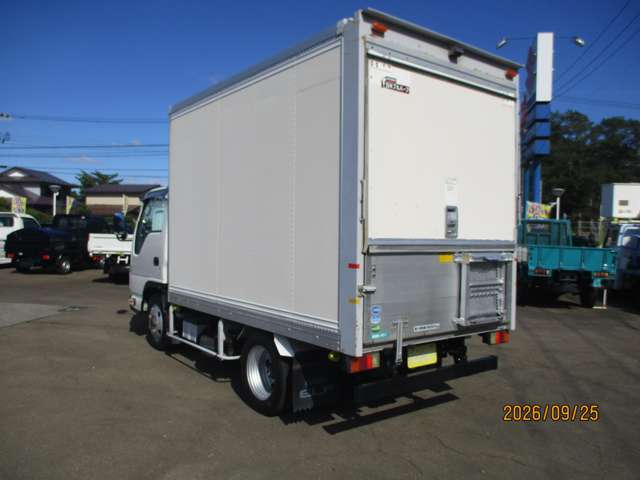 Isuzu Elf 7