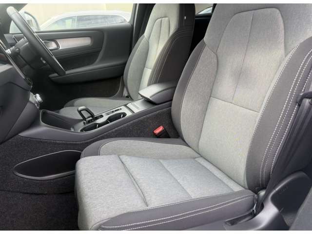 Volvo XC40 11