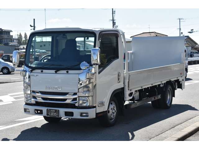 Isuzu Elf 7