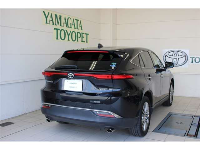 Toyota Harrier 3