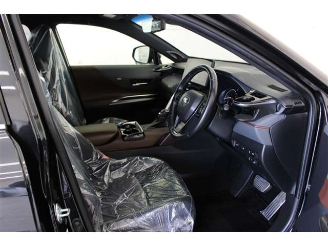 Toyota Harrier 4
