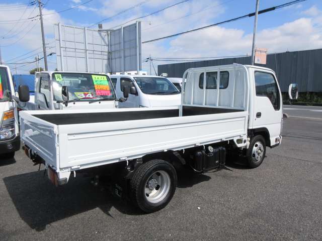 Isuzu Elf 11
