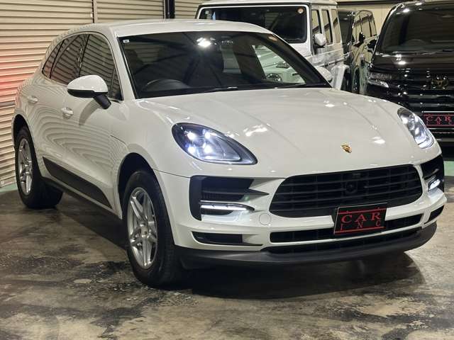 Porsche Macan 4
