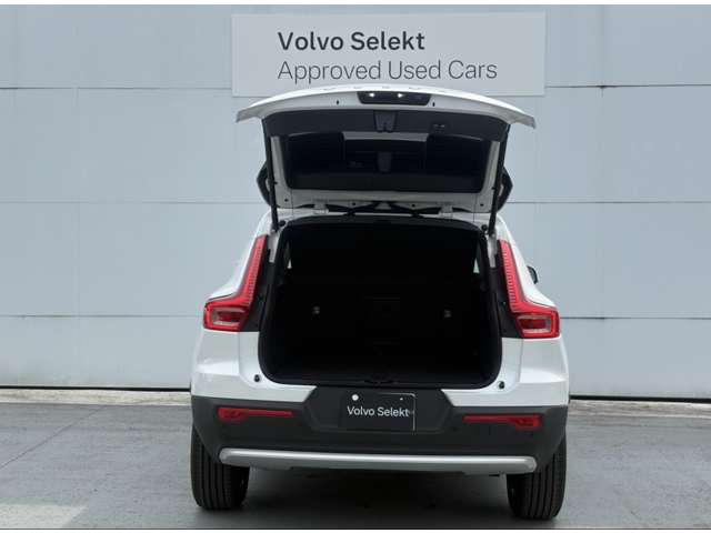 Volvo XC40 8
