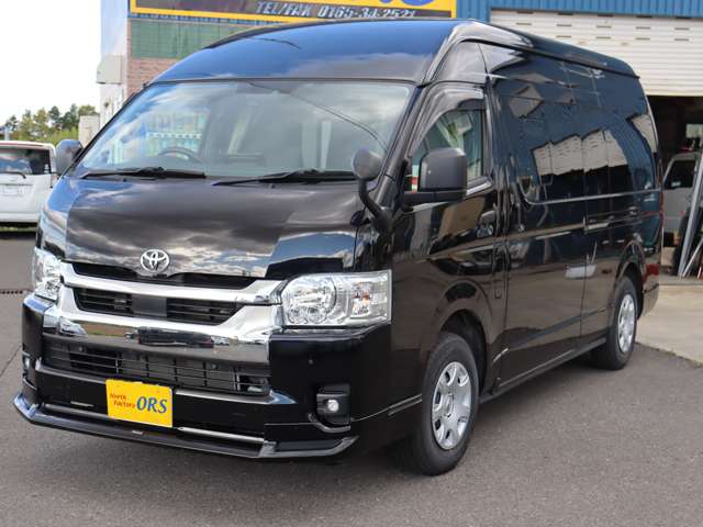 Toyota Hiace Van 2