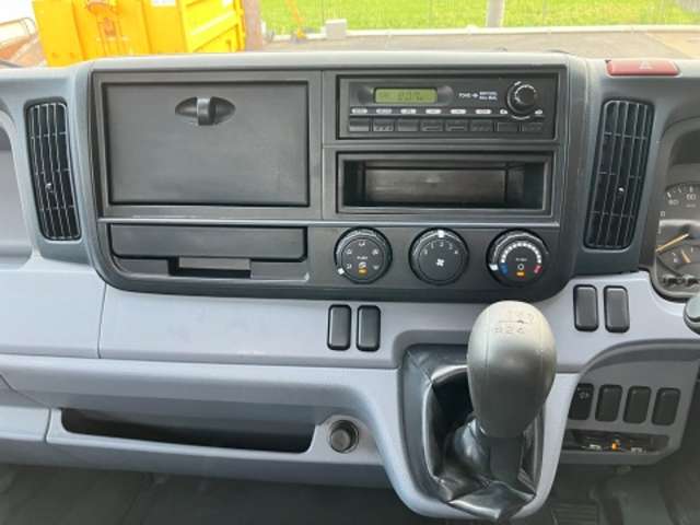 Mitsubishi Fuso Canter 12