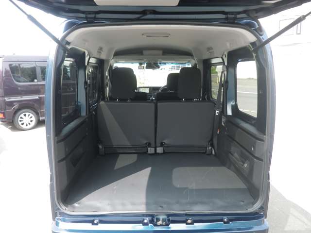 Daihatsu Atrai 12